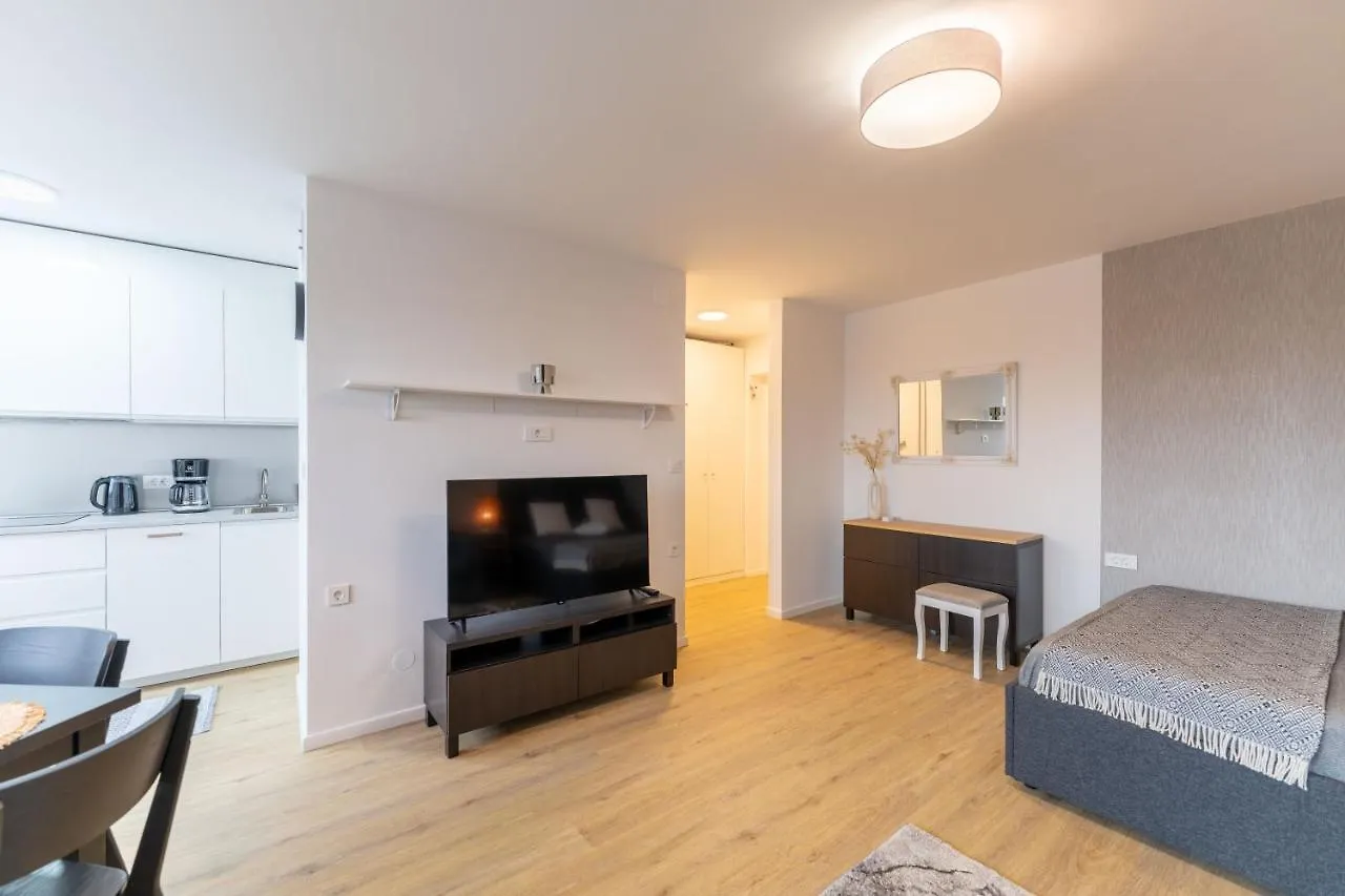 Appartamento Elegant Tour As Studio Gilly With Open Views And A Balcony In The Center Lubiana